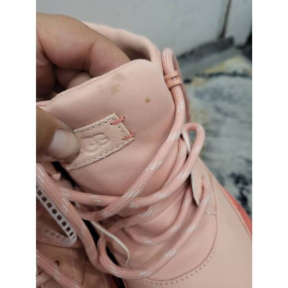 New Peach UGG boots - Picture 5 of 9